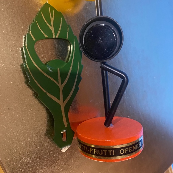 RETRO 70s JAPAN TIMBER LINE WOOD CRAFT TUTTI-FRUITTI MAGNETIC BOTTLE/ CAN OPENER - Picture 9 of 15